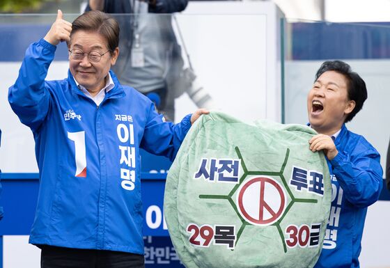 '사전투표로 내란 종식'…민주, 투표율 높이기 총력전