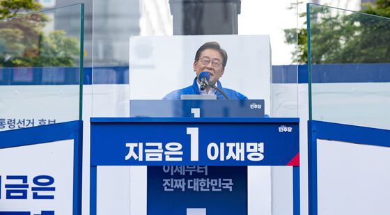 시흥 시민들에게 지지 호소하는 이재명