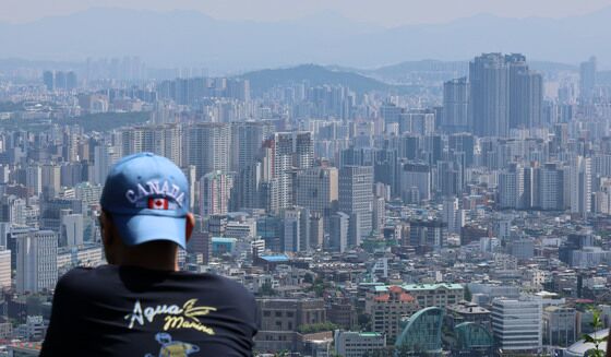 서울 매매량 줄었는데 집값은 상승…"대장주아파트 등 고가 거래 영향"