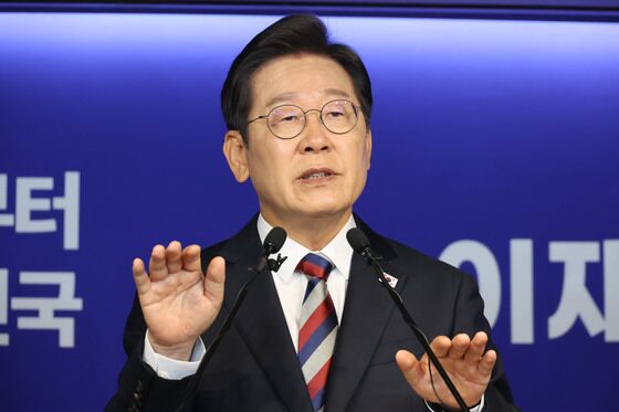 이재명, 77분간 작심 간담회…"김문수·이준석 내란 단일화 할 것"(종합)