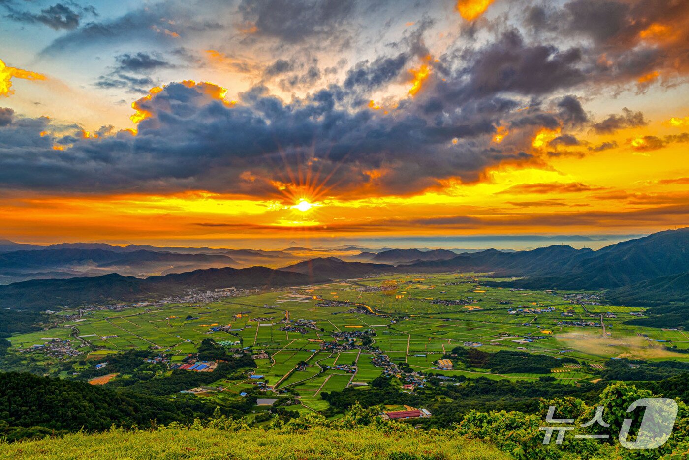 본문 이미지 - 합천 운석충돌구(합천군 제공. 재판매 및 DB금지)