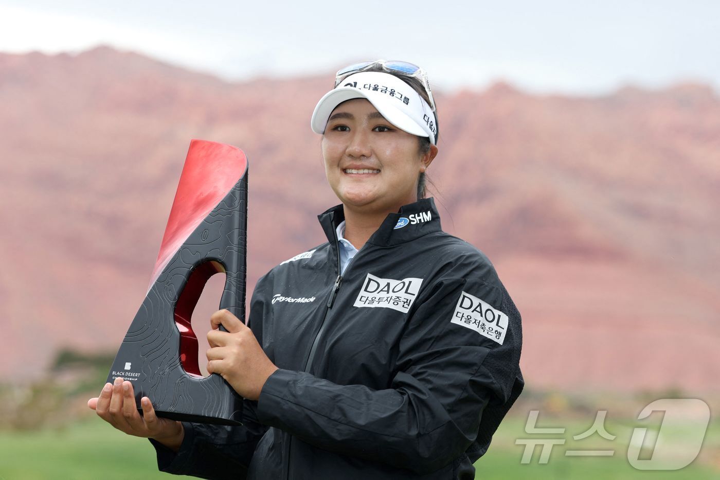 본문 이미지 - 이달 초 LPGA투어 우승을 차지한 유해란&#40;24&#41;. ⓒ AFP=뉴스1