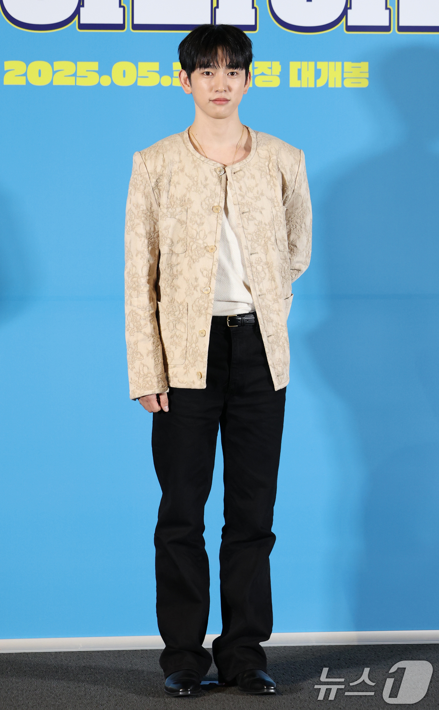 (서울=뉴스1) 권현진 기자 = 가수 겸 배우 박진영이 26일 서울 용산구 CGV용산아이파트몰에서 열린 영화 '하이파이브‘(감독 강형철) 언론시사회에 참석해 포즈를 취하고 있다.' …