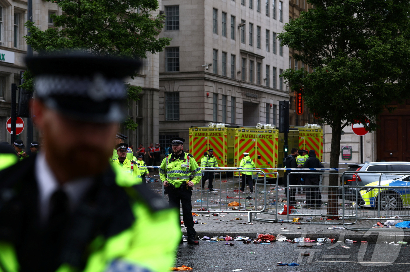 (리버풀 로이터=뉴스1) 박우영 기자 = 영국 리버풀에서 FC리버풀 우승 퍼레이드 도중 차량 추돌 사고가 난 현장.2025. 05. 27ⓒ 로이터=뉴스1