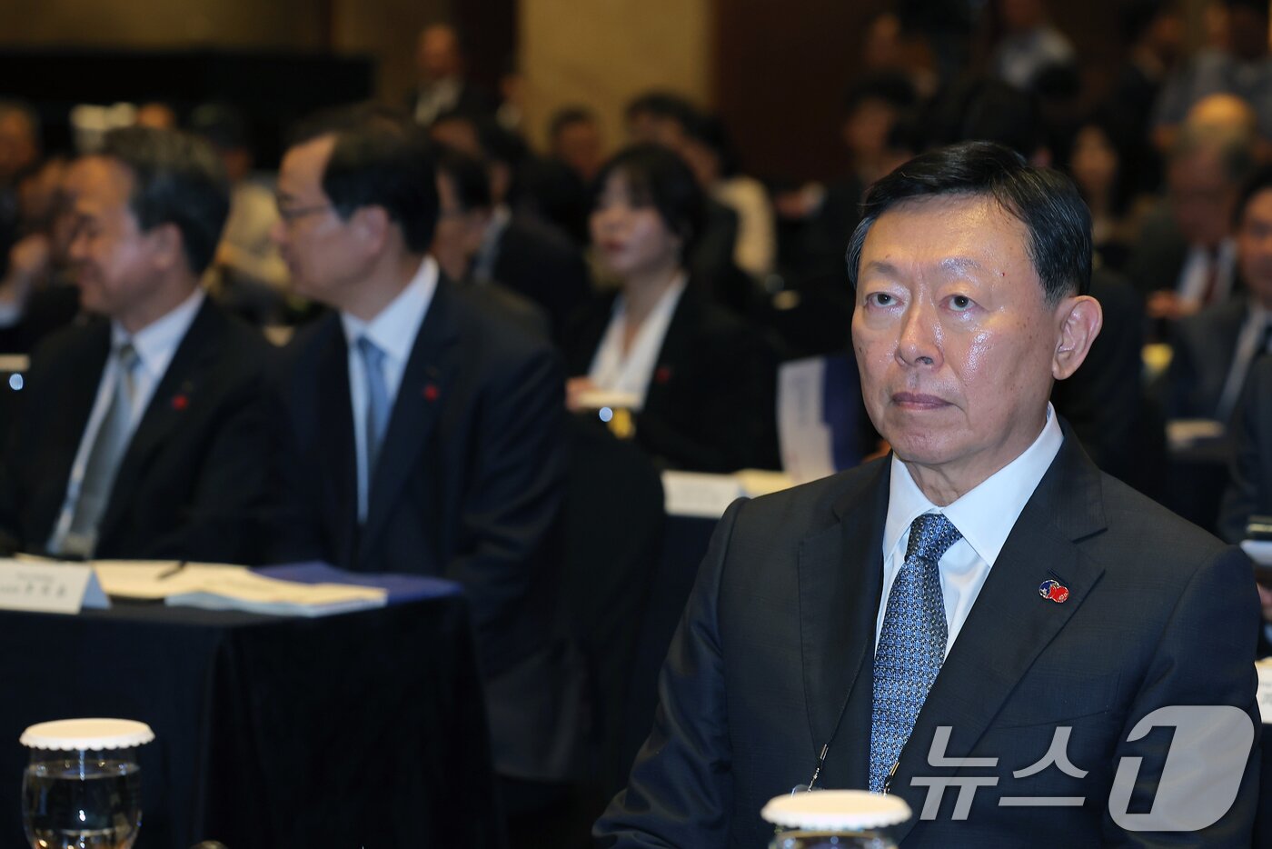 본문 이미지 - 신동빈 롯데그룹 회장이 서울 중구 롯데호텔에서 열린 제57회 한일경제인회의에 참석해 있다. 2025.5.27/뉴스1 ⓒ News1 박정호 기자