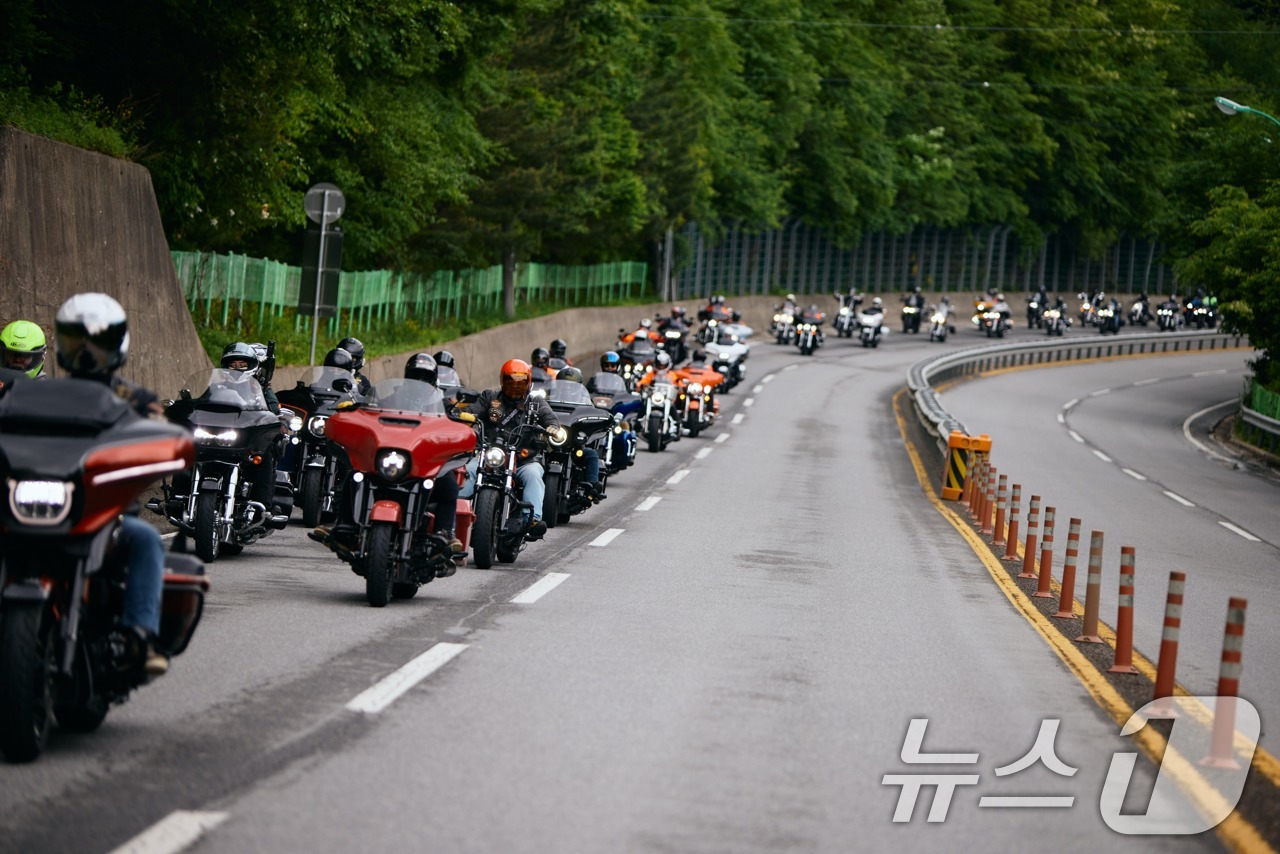 (서울=뉴스1) 유승관 기자 = 할리데이비슨 코리아는 대한민국 최대 규모의 할리데이비슨 라이더 축제 '27회 코리아 내셔널 호그 랠리'가 지난 23일부터 25일까지 사흘간 강원도 …