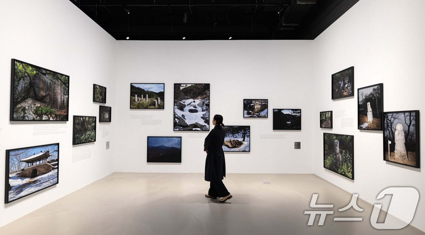 본문 이미지 - 28일 서울 도봉구 서울 시립 사진미술관에 작품들이 전시돼 있다. 2025.5.28/뉴스1 ⓒ News1 이승배 기자