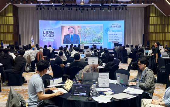 "키워서 남 줬다"…광주AI사관학교 졸업생 절반 타지로
