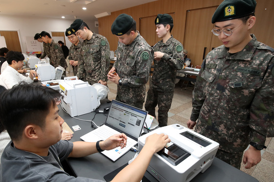 병무청 "6·3 지방선거 전 입영 청년 투표권 보장"