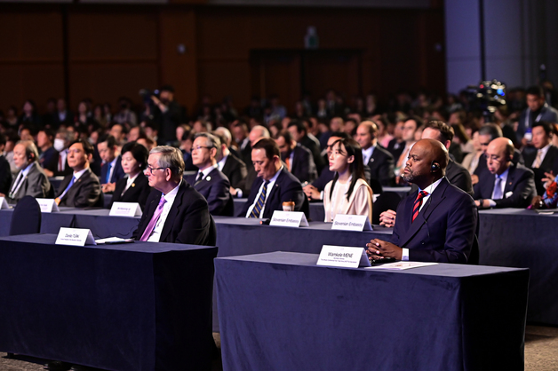 제21회 제주포럼 대주제, '분열의 시대, 협력의 재구상'