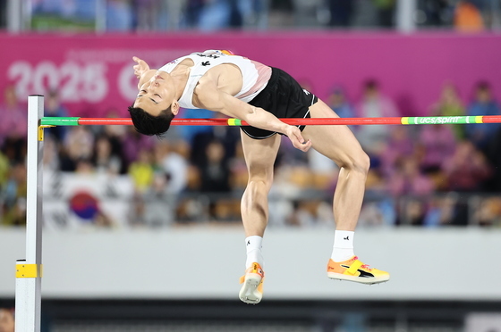 높이뛰기 우상혁, 시즌 첫 국제대회 '4위'…2m25 기록