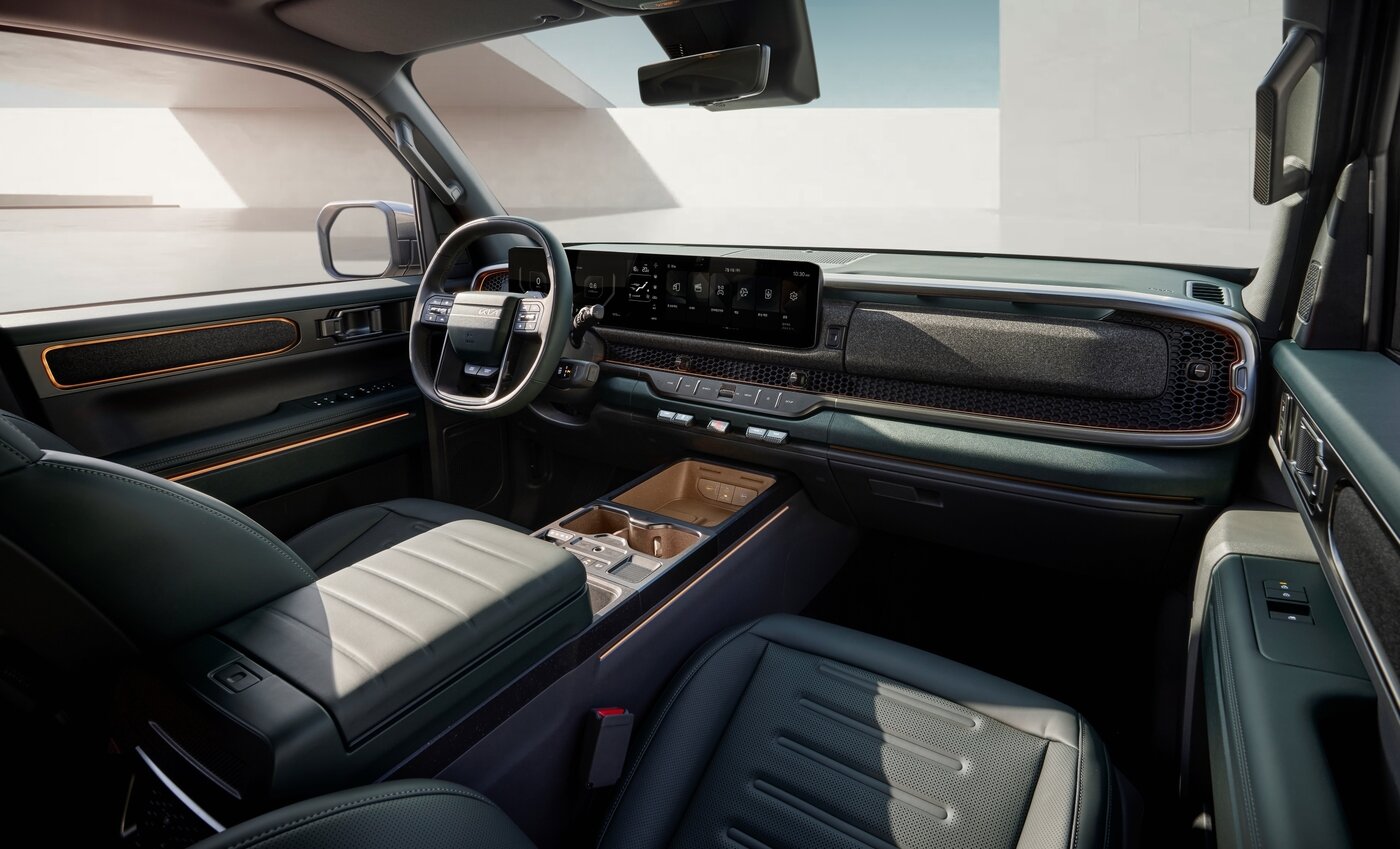 본문 이미지 - 지난 4월 출시된 기아 준대형 픽업 &#39;타스만&#39; 내장 &lt;자료사진&gt;&#40;기아 제공&#41;. 2025.05.04.