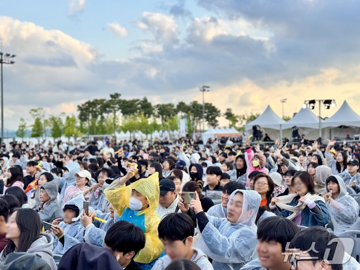 본문 이미지 - 중소벤처기업부는 3일 세종특별시 세종동 세종중앙공원에서 5월 동행축제 개막행사를 열었다. . ⓒ News1 이민주 기자