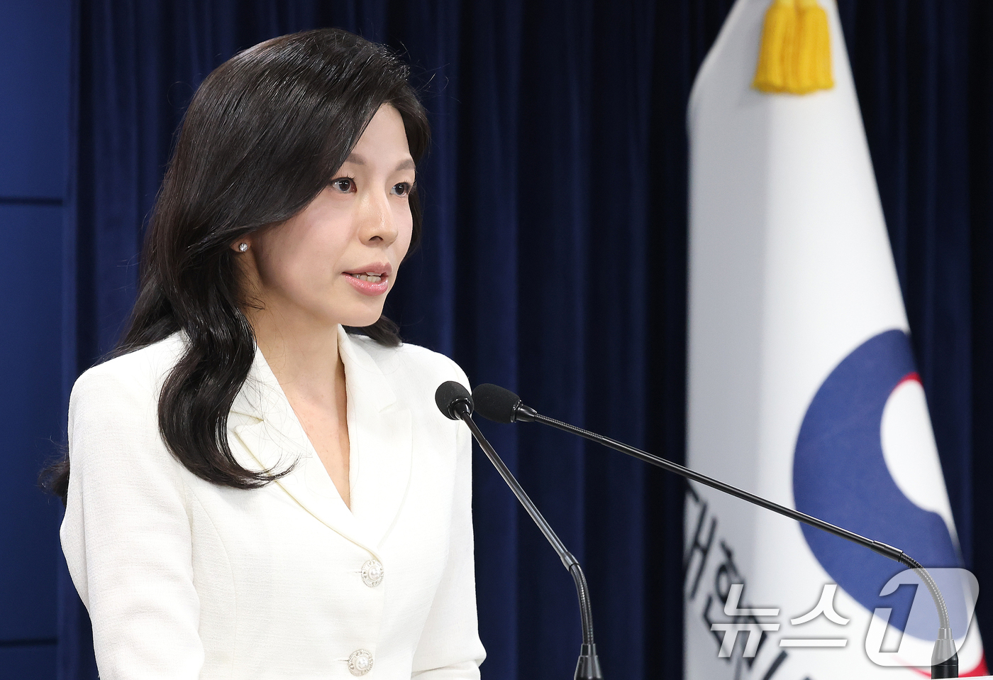 (서울=뉴스1) 임세영 기자 = 김인애 통일부 부대변인이 30일 서울 종로구 정부서울청사에서 정례브리핑을 하고 있다.  2025.5.30/뉴스1