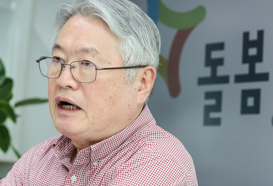 "시군구, 매년 노인 인구 2%에 낙상 방지 '주택개조' 지원해야"