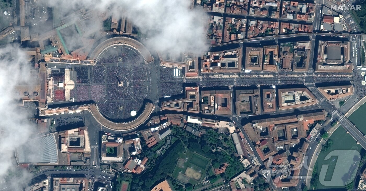 본문 이미지 - 바티칸 시국.2025.04.26. ⓒ 로이터=뉴스1