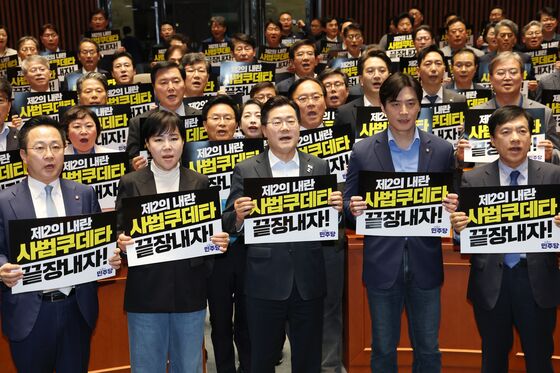 [속보] 민주 "이재명 파기환송심 15일 기일 지정 취소 요구키로"