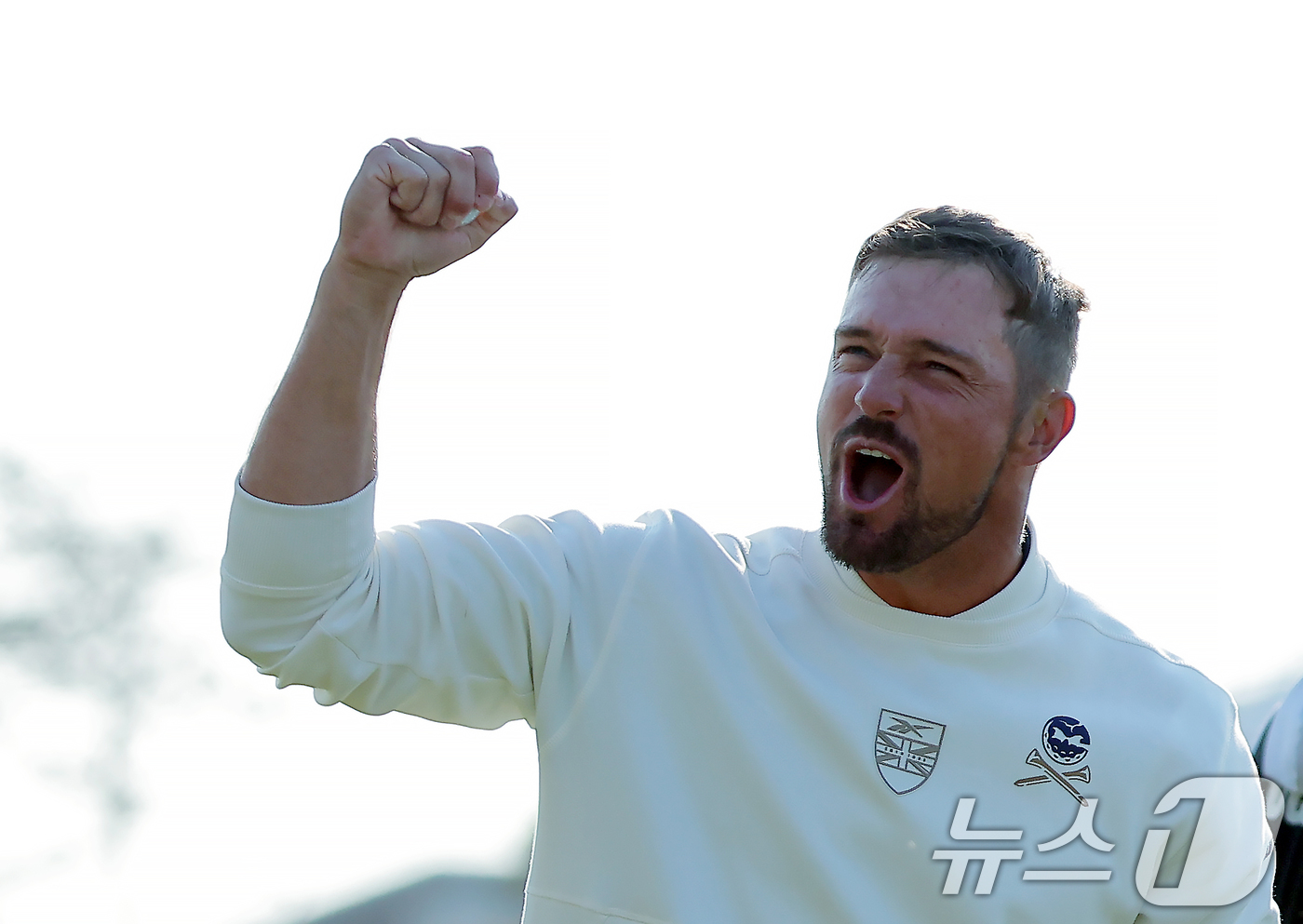 (인천=뉴스1) 박정호 기자 = 4일 인천 연수구 잭니클라우스 골프클럽에서 열린 LIV골프 코리아 파이널라운드에서 우승을 차지한 브라이슨 디섐보가 포효하고 있다.  2025.5.4 …