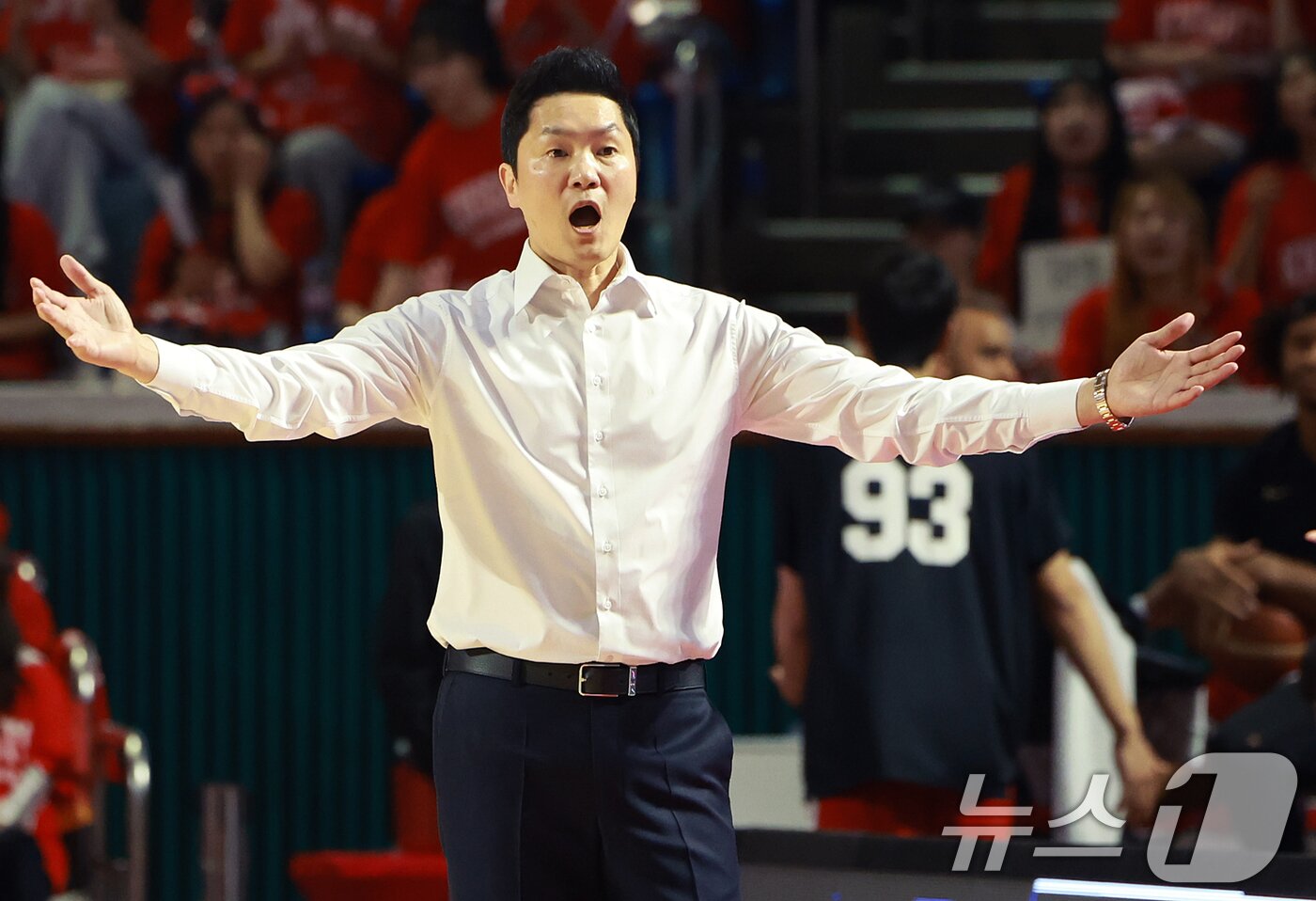 본문 이미지 - 서울 SK 전희철 감독. 2025.5.5/뉴스1 ⓒ News1 김진환 기자