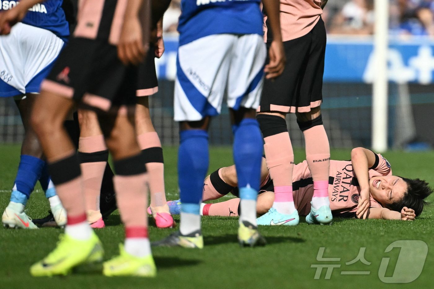 본문 이미지 - PSG의 이강인(오른쪽) ⓒ AFP=뉴스1