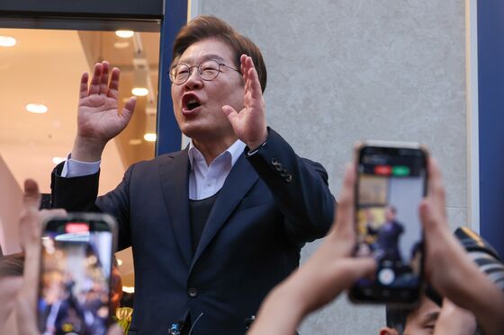 이재명, 2차 경청투어 이틀차…충북 옥천·충남 금산·전북 장수 방문