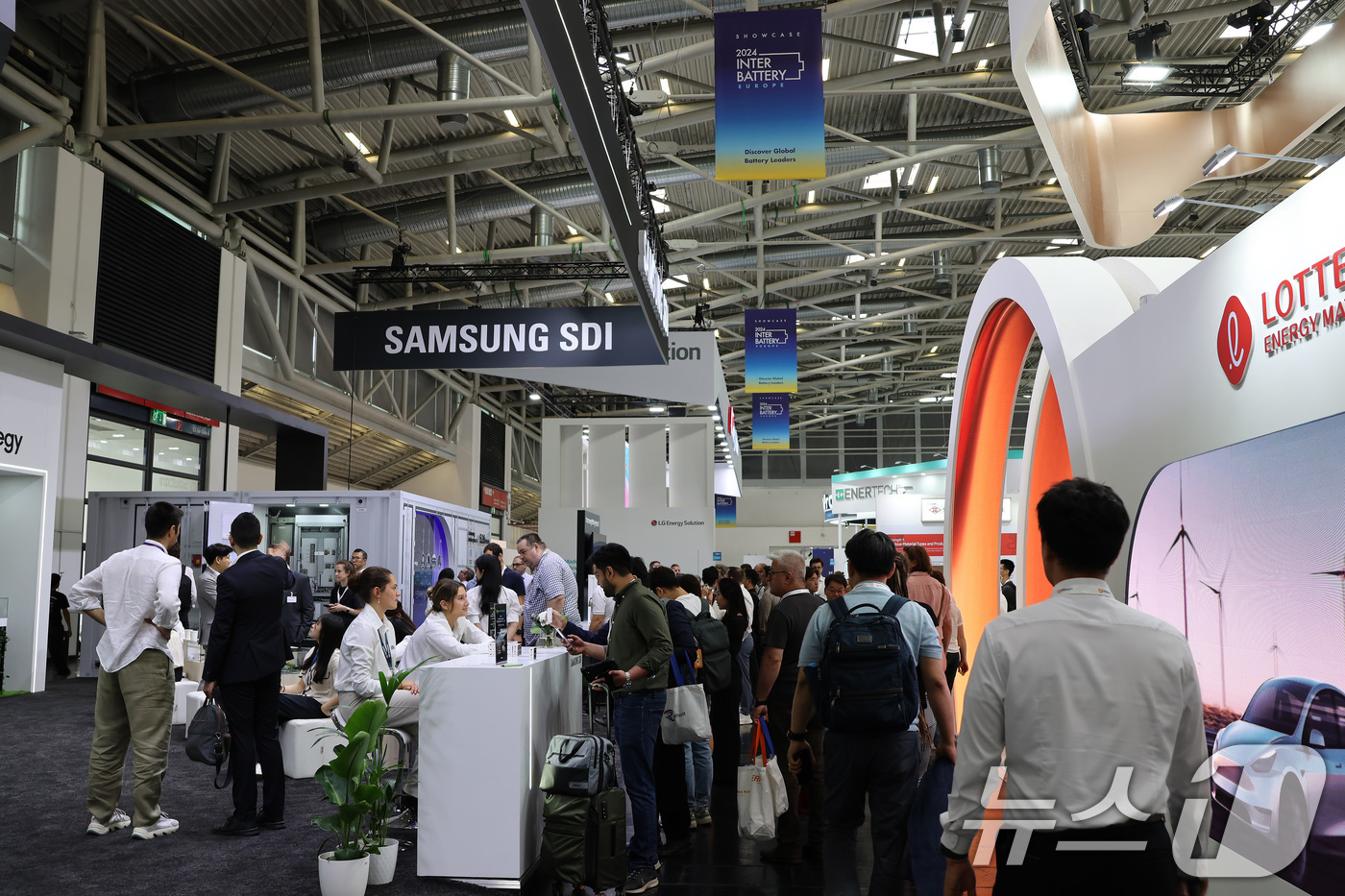 (서울=뉴스1) = 코엑스와 한국배터리산업협회, 코트라가 글로벌 배터리 격전지인 독일 뮌헨에서 오는 7일부터 9일까지 3일간 '인터배터리 유럽 2025'를 개최한다고 6일 밝혔다. …