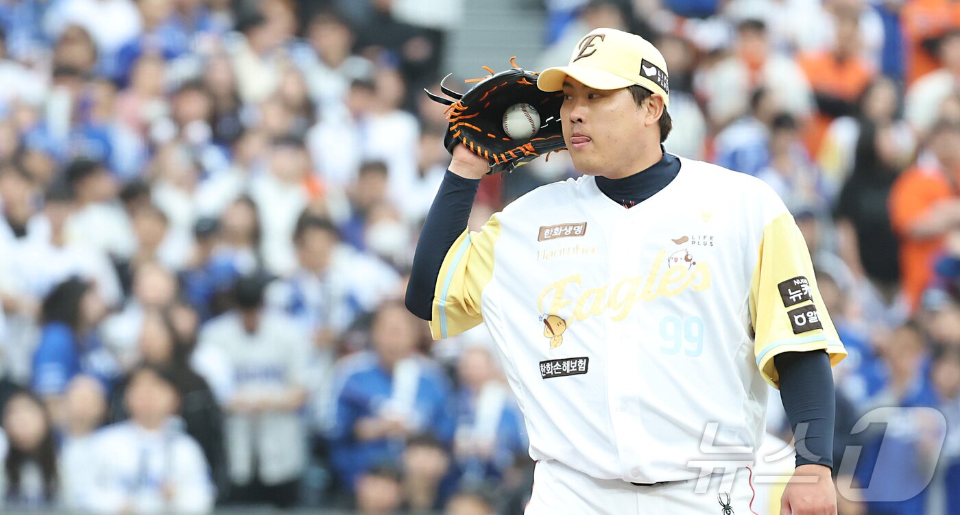 본문 이미지 - 한화 이글스 투수 류현진. 2025.5.6/뉴스1 ⓒ News1 김기남 기자