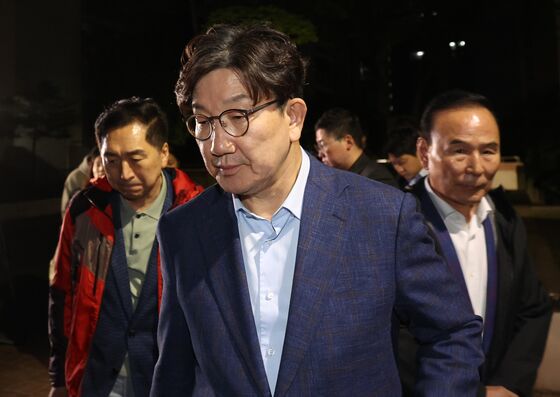 김문수 "단일화 여조 중단" 당무우선권 발동…권성동 "내일 한다" 일축