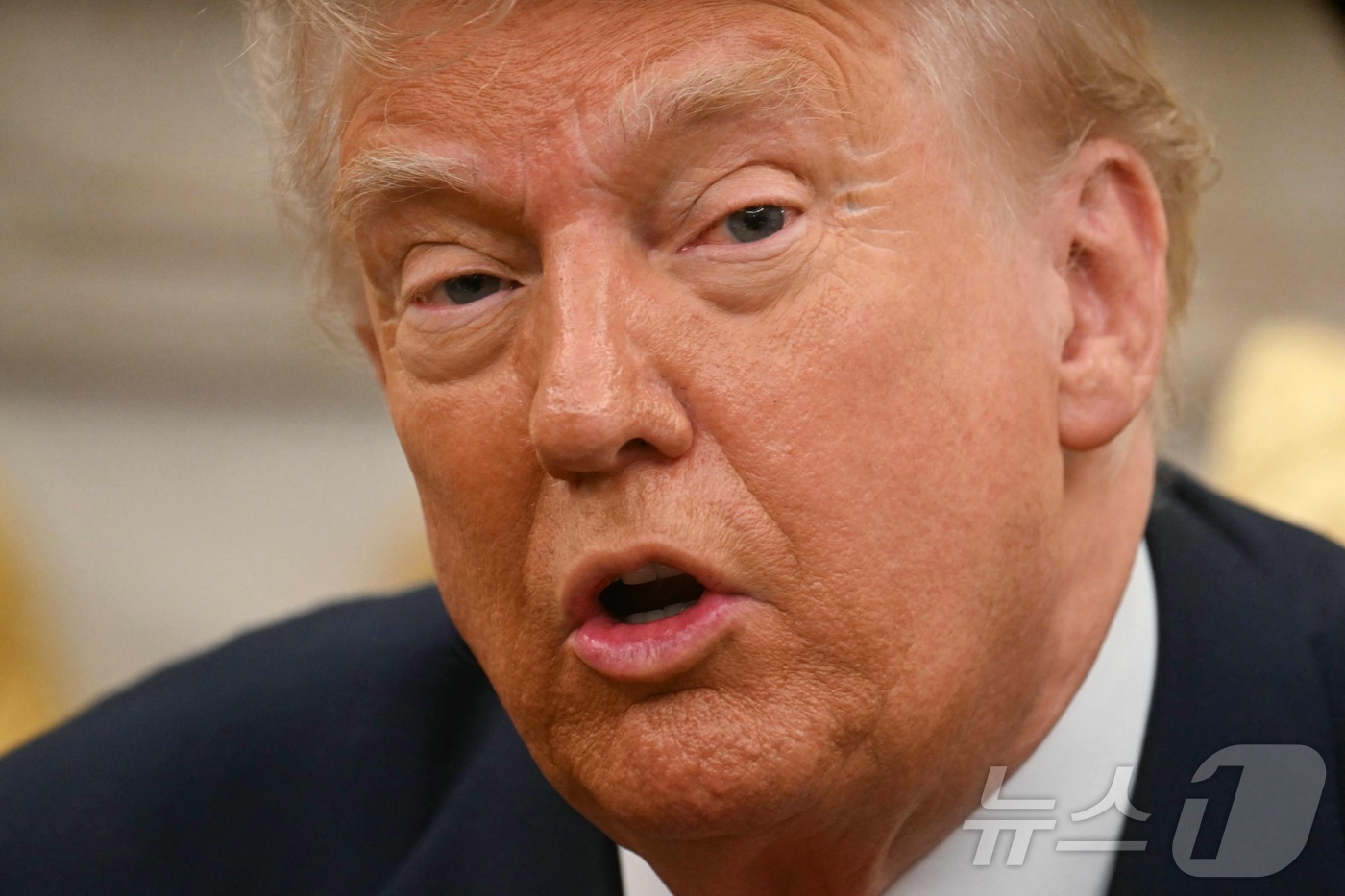 (워싱턴 AFP=뉴스1) 우동명 기자 = 도널드 트럼프 미국 대통령이 6일(현지시간) 워싱턴 백악관에서 열린 마크 카니 캐나다 총리와 회담서 "캐나다를 미국의 51번째 주에 편입을 …