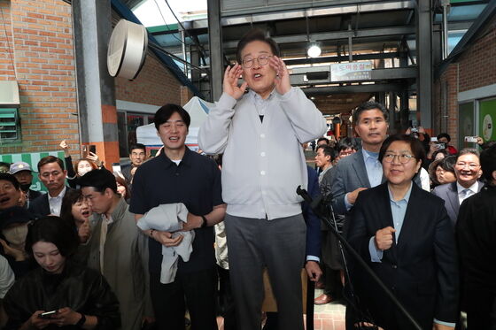 파기환송 후 '민주당 입당' 이어져…추천인에 '조희대'(종합)