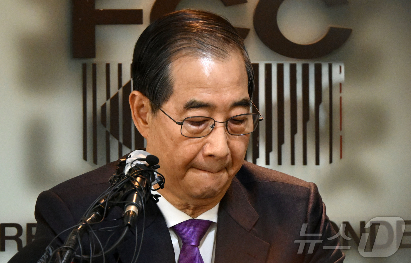 (서울=뉴스1) 국회사진취재단 = 한덕수 무소속 대선 예비후보가 7일 서울 중구 한국프레스센터에서 서울외신기자클럽 초청 기자간담회를 갖고 있다. 2025.5.7/뉴스1