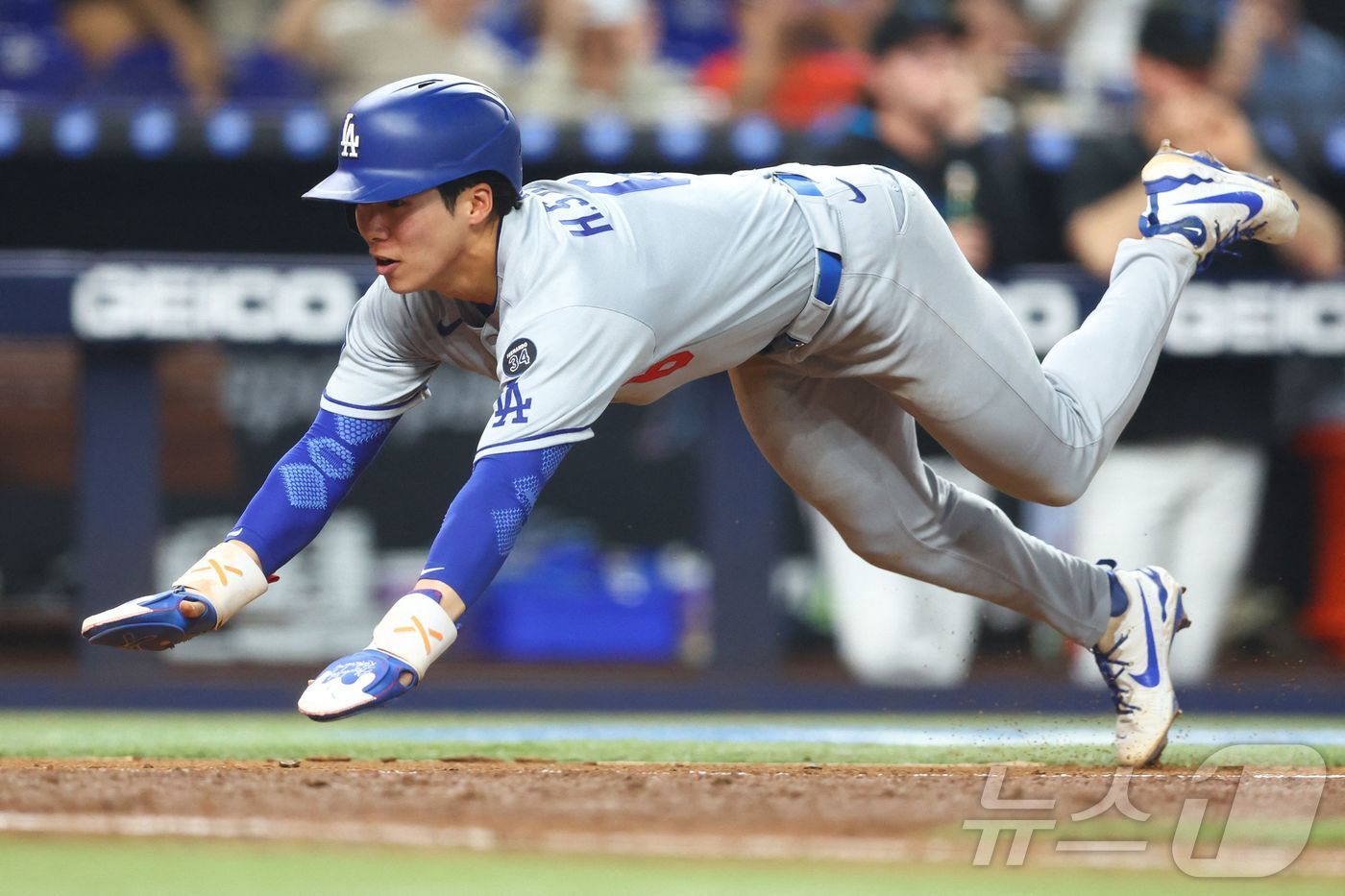 본문 이미지 - LA 다저스 김혜성은 2득점을 기록했는데, 모두 오타니 쇼헤이의 장타 때 홈을 밟았다. ⓒ AFP=뉴스1