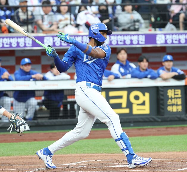 50홈런·1점대 ERA…'꿈의 기록 도전' 프로야구 외인들