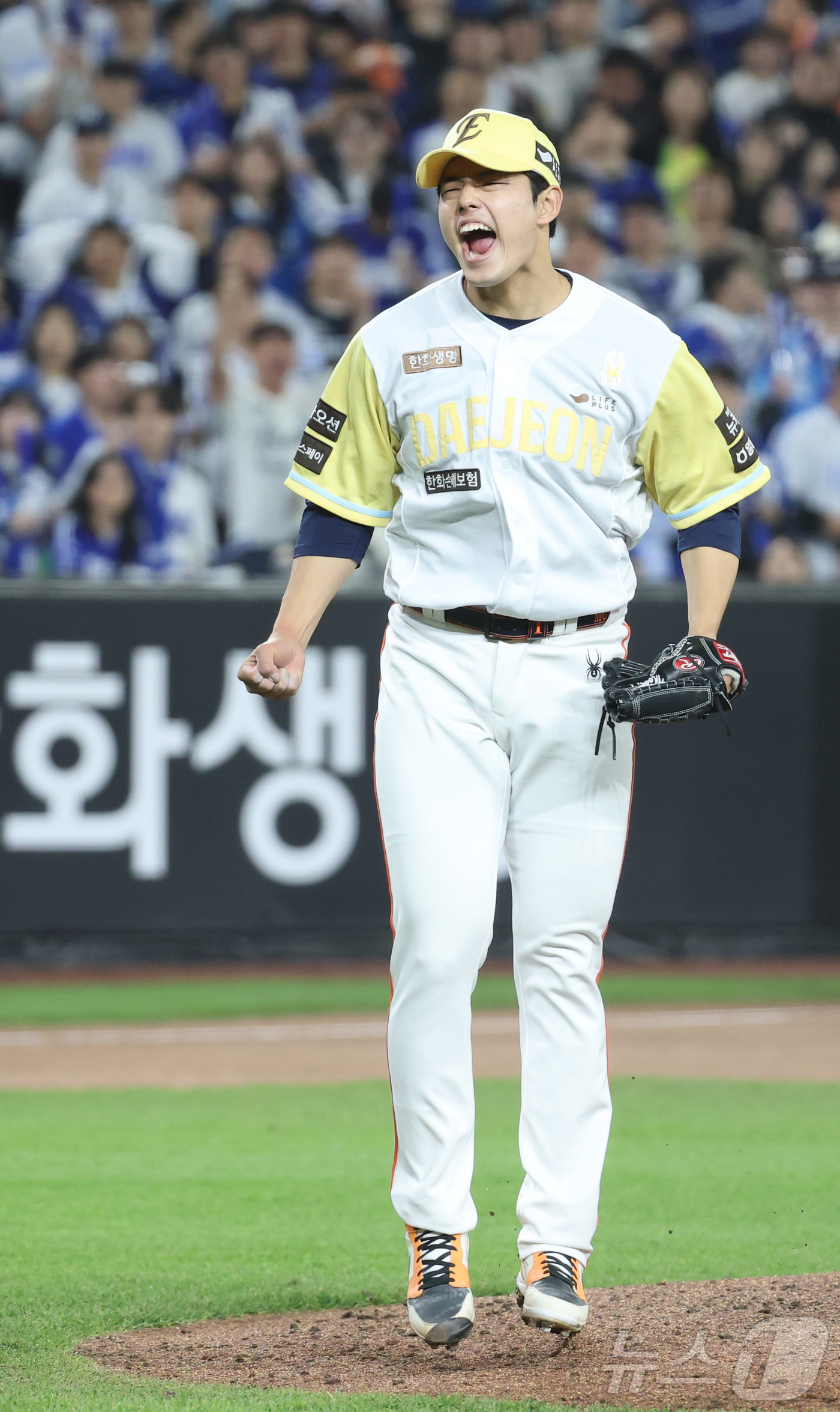 (대전=뉴스1) 김기남 기자 = 7일 대전 한화생명볼파크에서 열린 '2025 신한 SOL 뱅크 KBO리그' 프로야구 한화 이글스와 삼성라이온즈 경기에서 한화 문동주가 6회초 무사 …