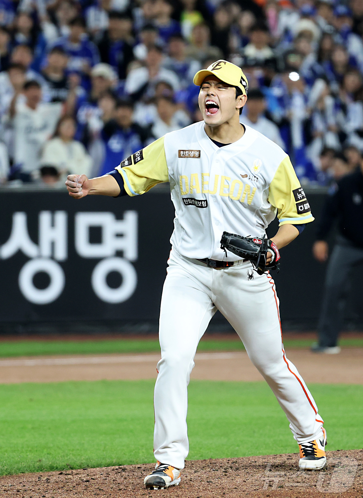 (대전=뉴스1) 김기남 기자 = 7일 대전 한화생명볼파크에서 열린 '2025 신한 SOL 뱅크 KBO리그' 프로야구 한화 이글스와 삼성라이온즈 경기에서 한화 문동주가 6회초 무사 …