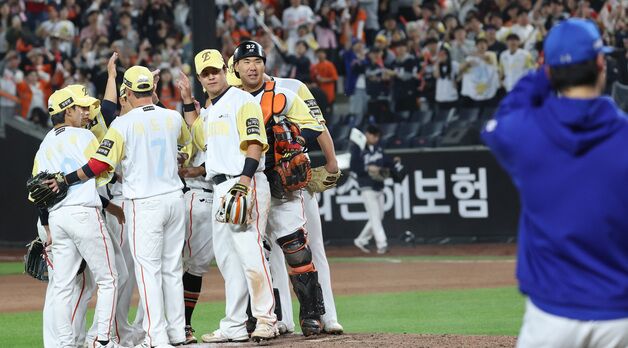 한화, 20년 만에 9연승+단독 선두…LG는 시즌 처음 1위 뺏겨(종합)