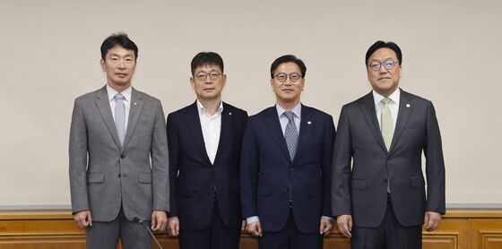 경제 F4 "미중 무역협상 등 이벤트 예정…24시간 시장 모니터링"