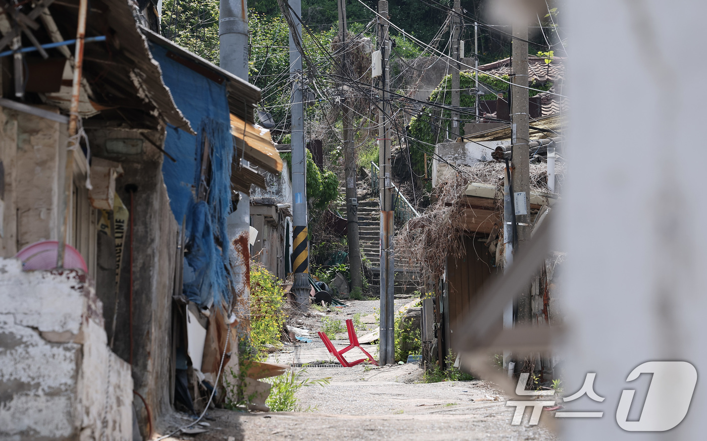 (서울=뉴스1) 김성진 기자 = 서울 마지막 달동네인 노원구 중계본동 '백사마을'이 철거된다. 백사마을은 1960년대 후반 서울 도심 개발에 따른 철거민들이 불암산 자락 '산104 …