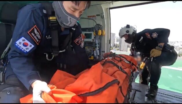 제주 한라산 오르던 70대 여성 넘어져 소방헬기로 병원 이송