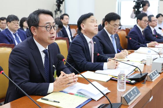 유영상 SKT "고객신뢰회복위 설치해 위약금 등 다룰 것"(종합)