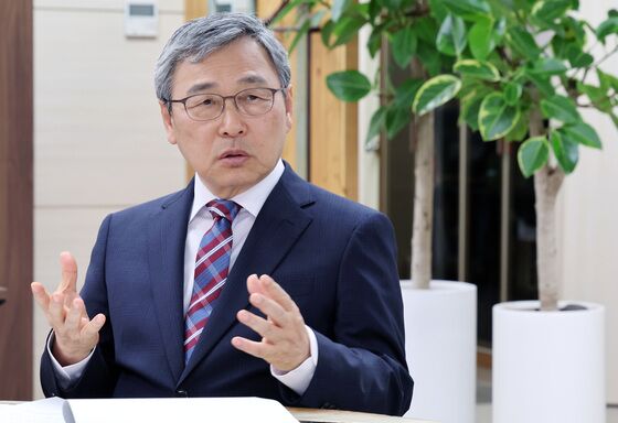 정근식 교육감 "교사 교육활동 보호하는 방파제 될 것"