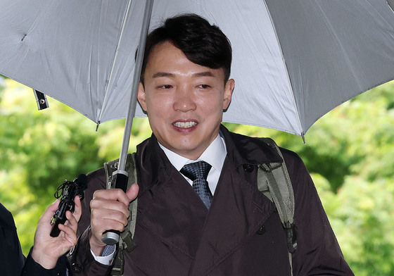 공소청·공수처 '청탁금지법 위반' 이정섭 검사에 징역 1년 6개월 구형
