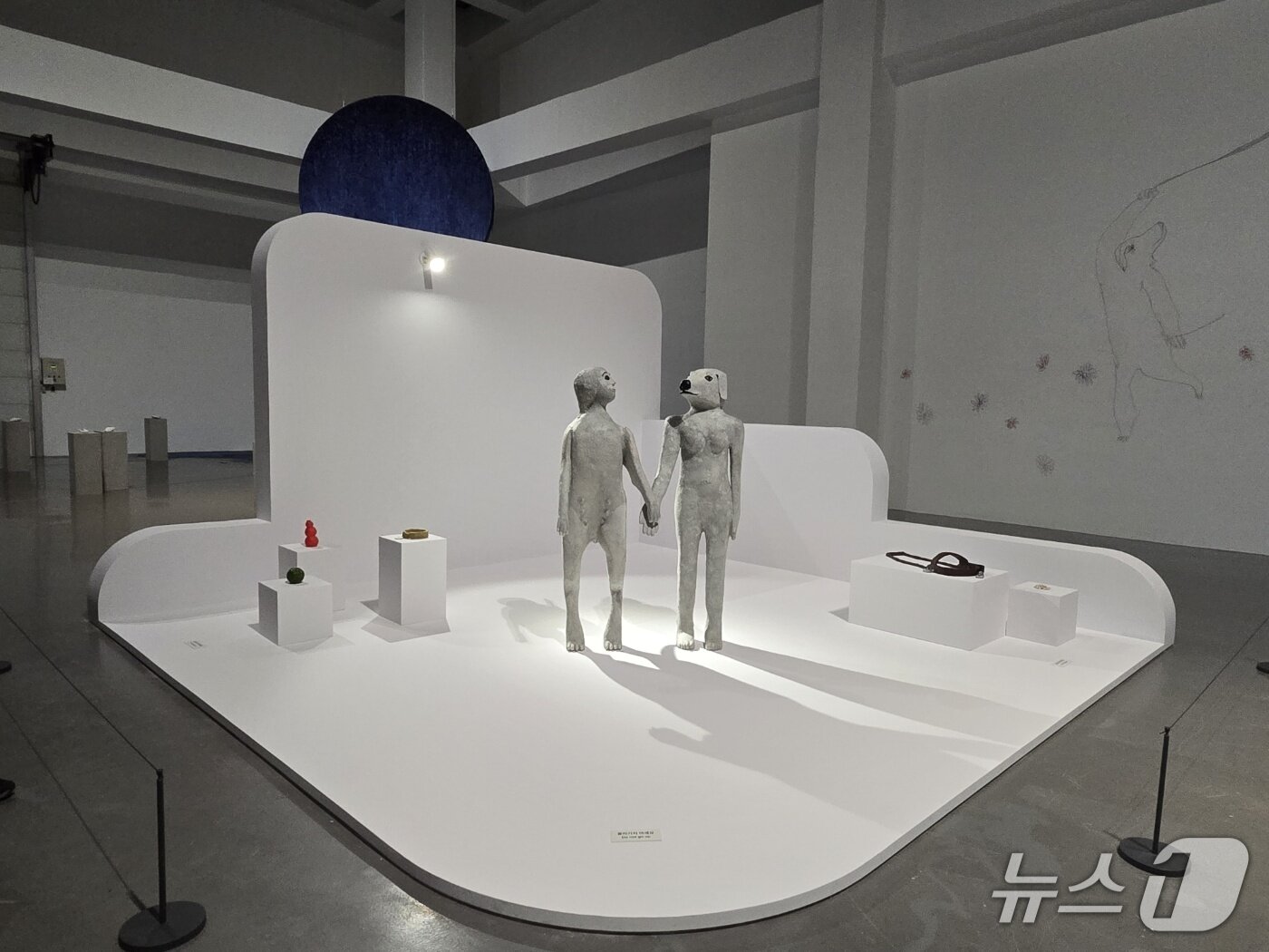 본문 이미지 - 부산현대미술관 '열 개의 눈' 전시 전경. ⓒ 뉴스1 김정한 기자