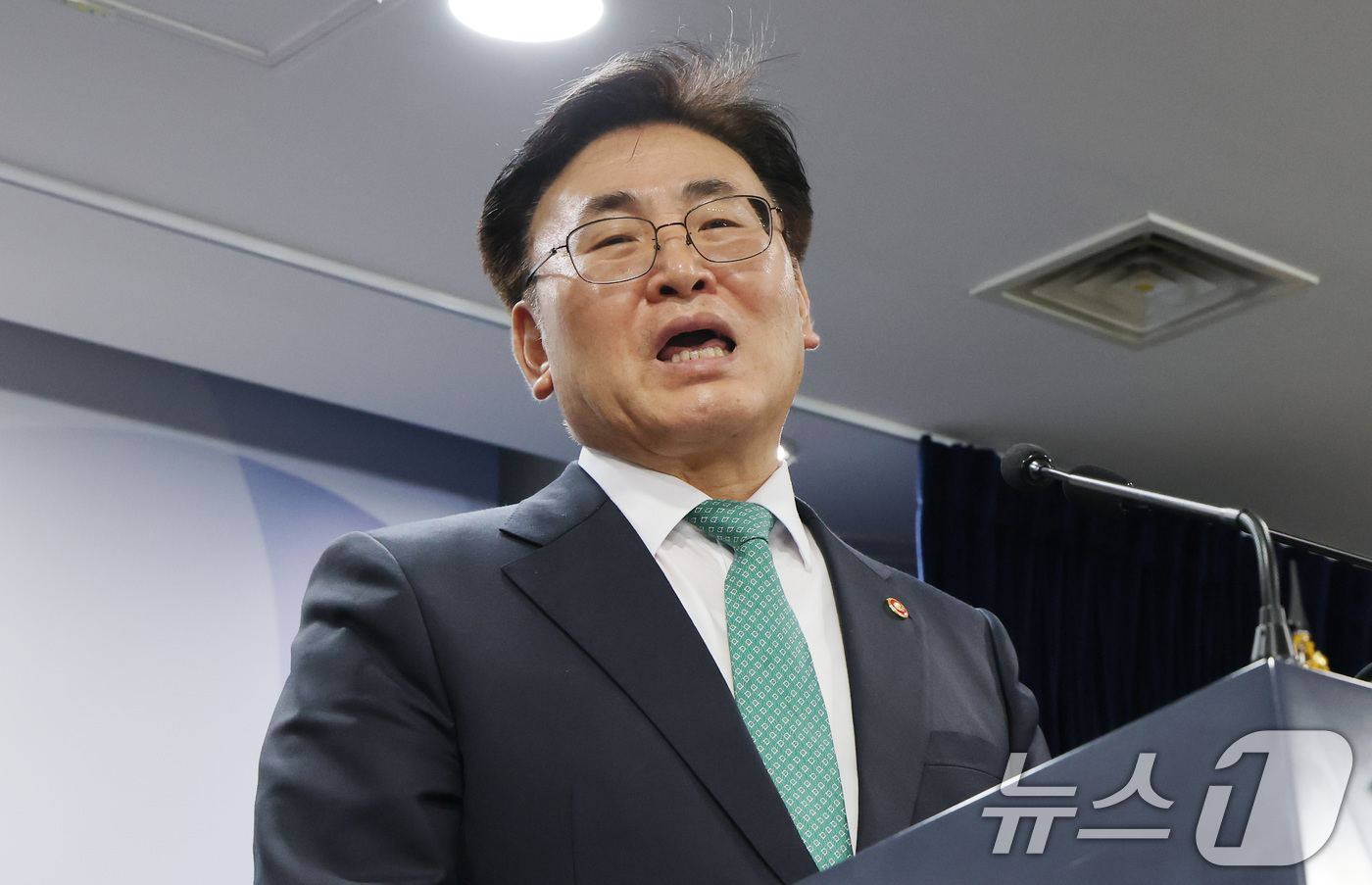 (서울=뉴스1) 임세영 기자 = 유상임 과학기술정보통신부 장관이 9일 서울 종로구 정부서울청사에서 과기정통부 핵심과제 추진현황 브리핑을 하고 있다.  2025.5.9/뉴스1