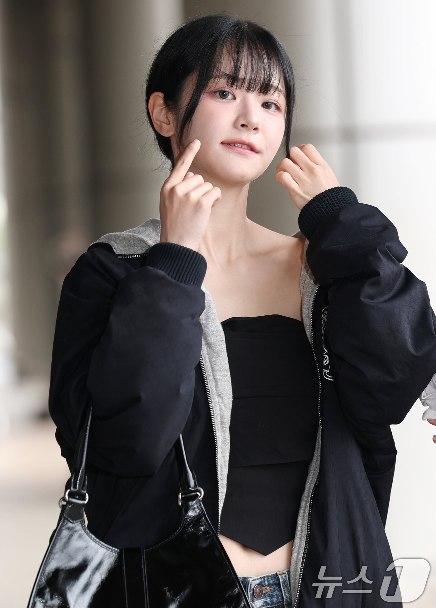 쵸단, 공항에서 화보를