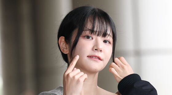 쵸단, 공항에서 화보를