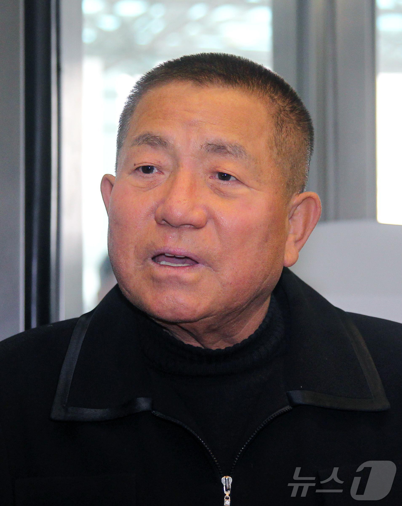 (서울=뉴스1) 김진환 기자 = ‘뽀빠이 아저씨’로 알려진 방송인 이상용(81)씨가 9일 오후 별세했다.소속사 이메이드엔터테인먼트 관계자에 따르면 이씨는 오늘 오후 12시 45분쯤 …