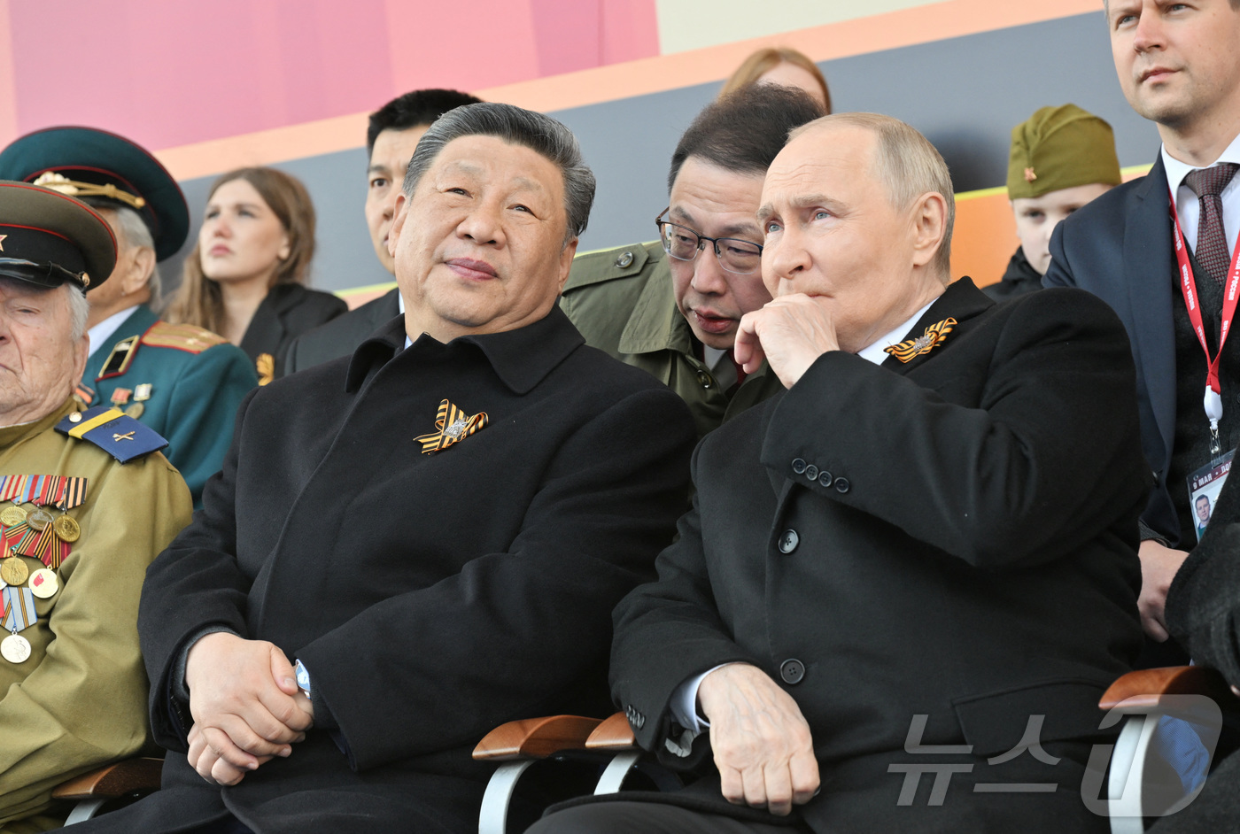 (모스크바 로이터=뉴스1) 최종일 선임기자 = 9일(현지시간) 오전 러시아 수도 모스크바 붉은광장에서 소련의 제2차 세계대전 승리 80주년을 기념하는 대규모 군사 퍼레이드가 진행되 …