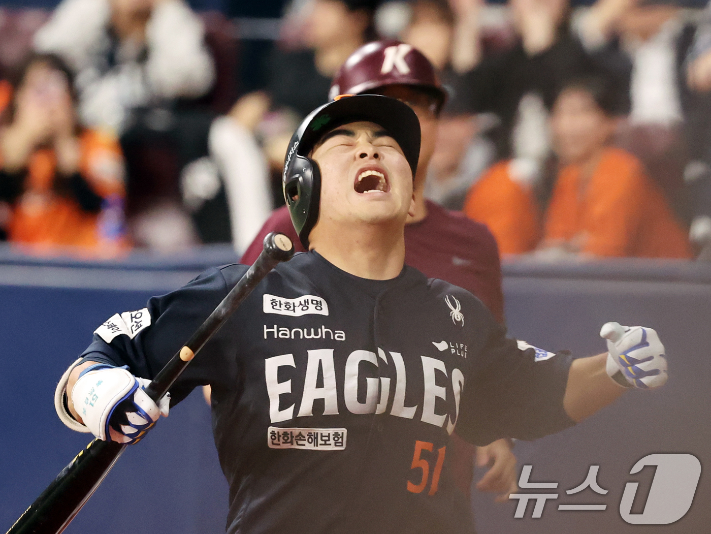(서울=뉴스1) 황기선 기자 = 9일 오후 서울 구로구 고척스카이돔에서 열린 프로야구 '2025 신한 SOL뱅크 KBO리그' 한화 이글스와 키움 히어로즈의 경기 9회말 2사 주자 …