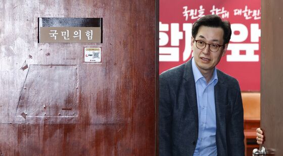 단일화 협상 브리핑 나서는 손영택 전 비서실장